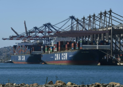 China-US surplus hits record, adding fuel to trade war.jpg