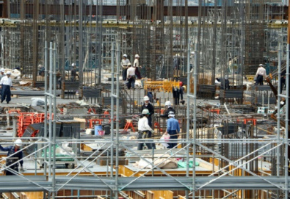 Japan cabinet approves bill to accept foreign workers.jpg