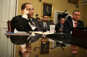 US lawmakers to demand documents in sweeping Trump probe.jpg