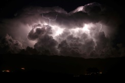 770-km US megaflash sets new lightning record: UN