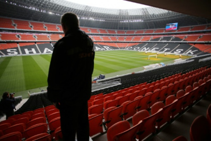 Twice exiled, Shakhtar Donetsk dream of war-torn home.jpg
