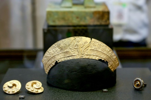 Cambodia celebrates return of 'priceless' stolen Angkor jewellery