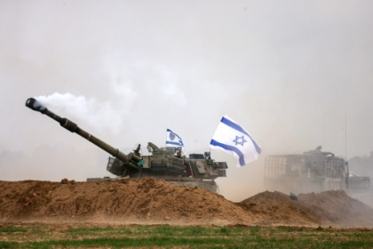 Israel bombs south Gaza after Hamas hostage threat.jpg