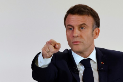 Macron seeks to revive presidency with vow for 'stronger' France.jpg