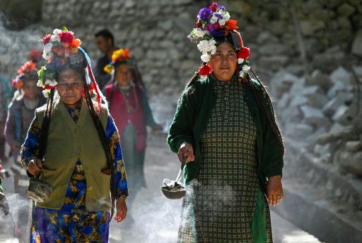 Divided land, disputed origins: India's Brokpa people