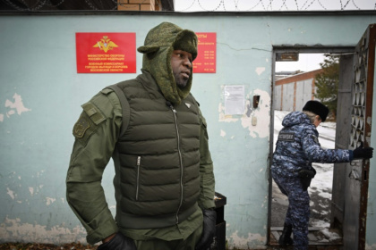 Kevin Johnson wants to relaunch his career from Russia, where he has become a cheerleader for Vladimir Putin