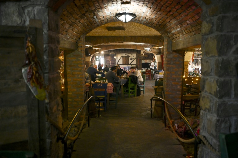 Kosovo inn serves up peace and love, one bite at a time