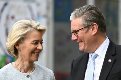 Starmer will sit down with Ursula von der Leyen and other top EU officials - Leon Neal (AFP)