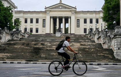 The University of Havana has been at the center of student protests in Cuba over new mobile internet tariffs that penalize users of pesos, leading to complaints of creeping dollarization - YAMIL LAGE (AFP)