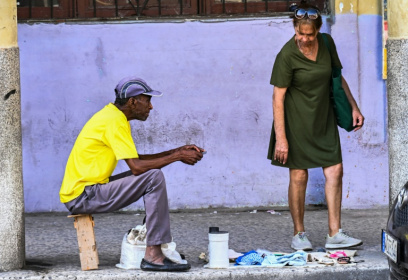 About a quarter of Cuba's citizens are eldery, and many of them are poor - YAMIL LAGE (AFP)