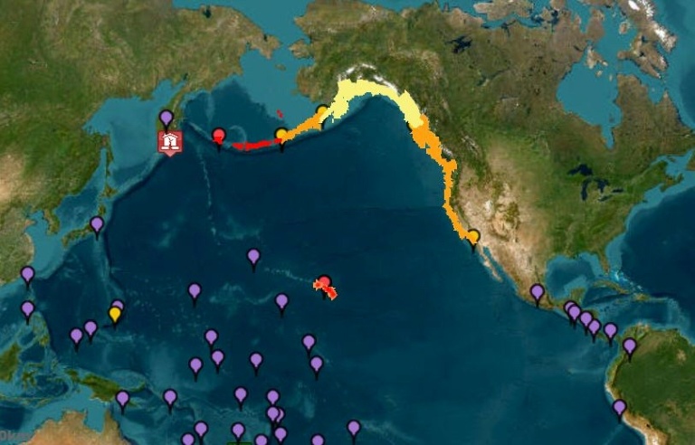 Huge quake off Russia sparks Pacific tsunami warnings