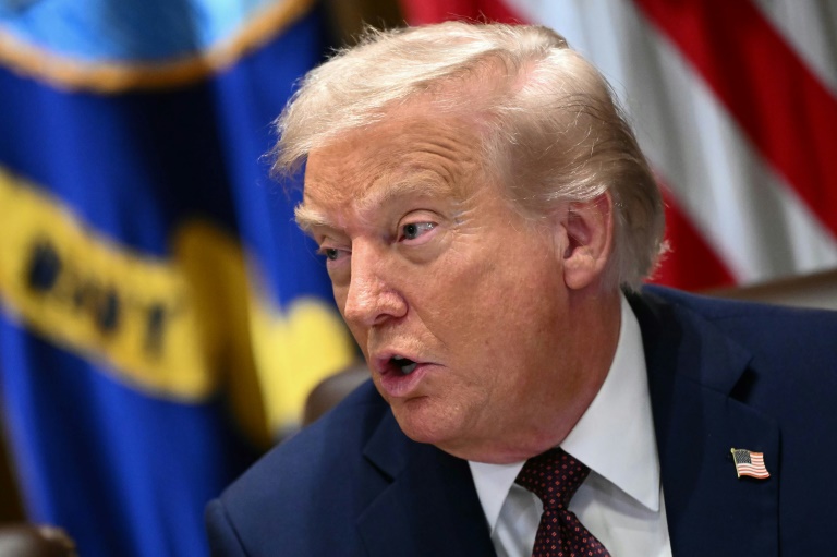 US ends tariff exemption for small packages shipped globally