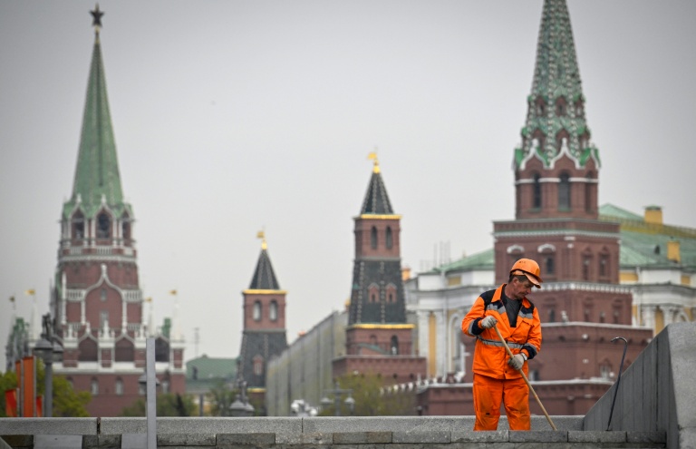 Surveillance, harassment and bribes: everyday life for migrants in Russia