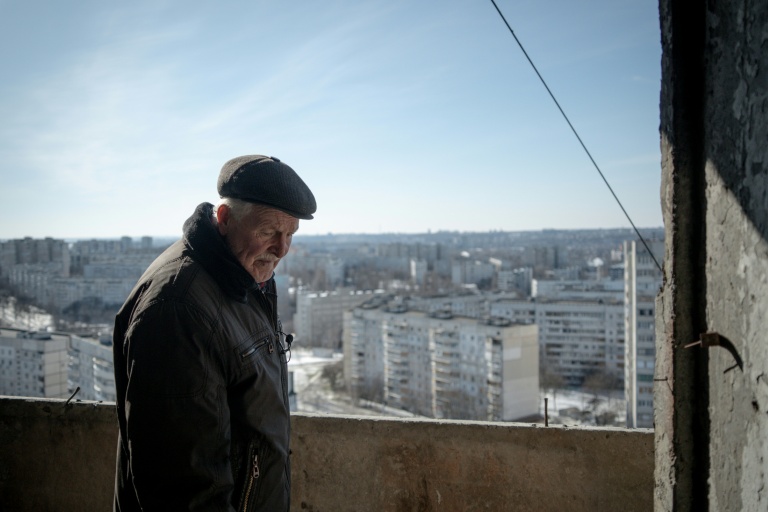 Ageing and alone in a bomb-scarred Ukrainian highrise