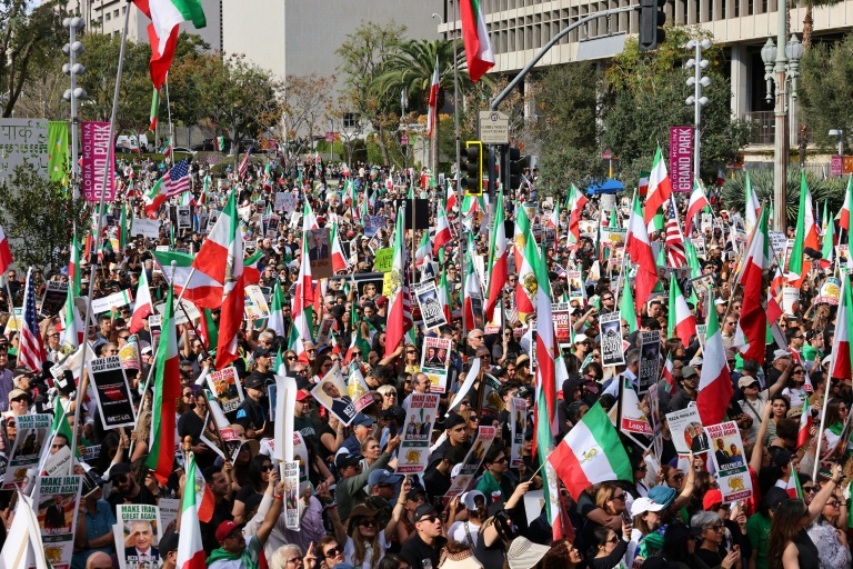 Thousands march in US to back Iranian anti-government protesters