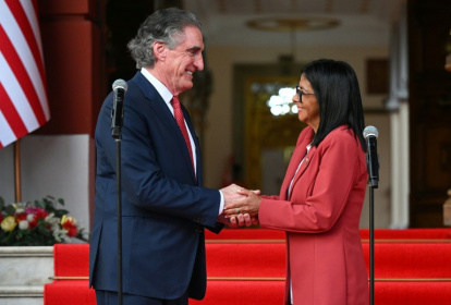 Venezuela's interim president Delcy Rodriguez met with US Interior Secretary Doug Burgum in Caracas - Federico PARRA (AFP)