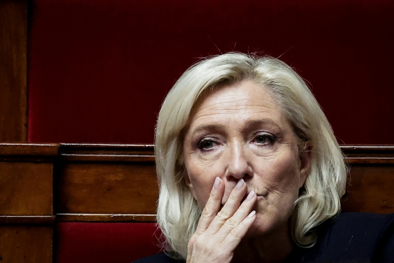 France's Le Pen wants runoff against 'centrist' in presidential race