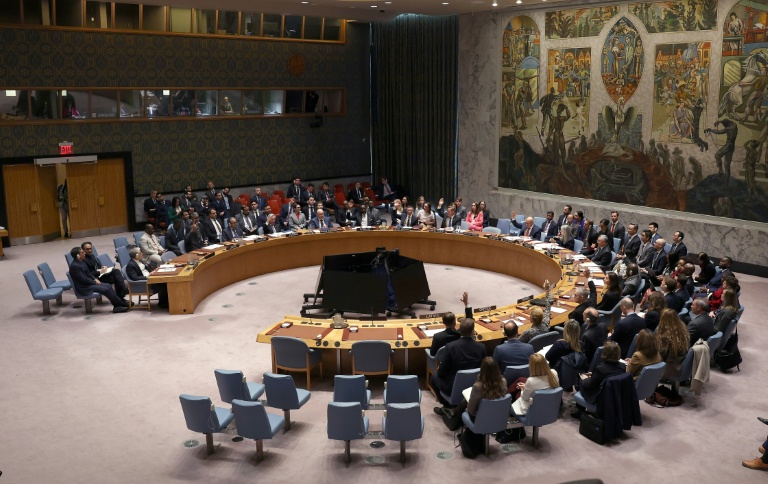 Russia, China veto UN resolution on reopening Strait of Hormuz