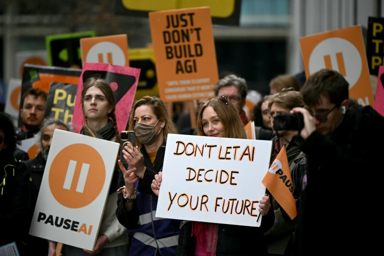 'My job is going': UK workers squeezed out by AI
