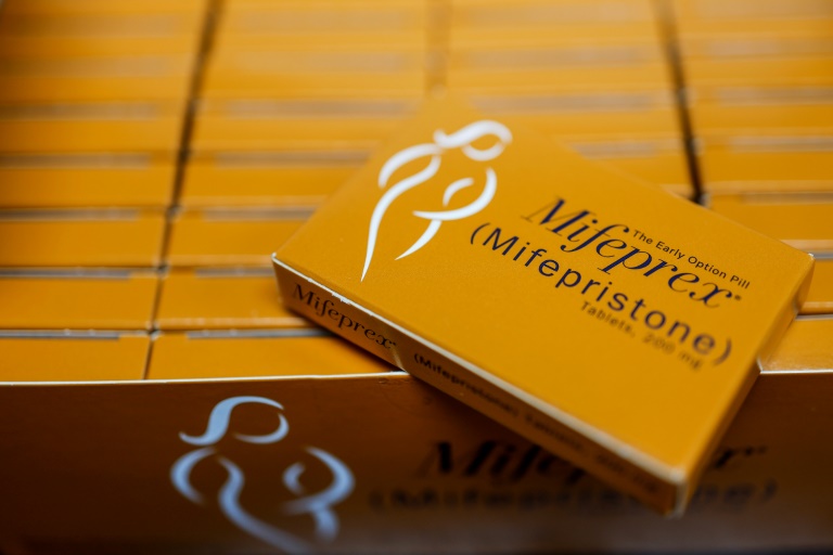 US Supreme Court maintains mail access to abortion pill for now