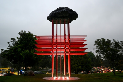 The Umbral monument in Bogota pays tribute to the medical personnel who died during the Covid-19 pandemic - Raul ARBOLEDA (AFP)