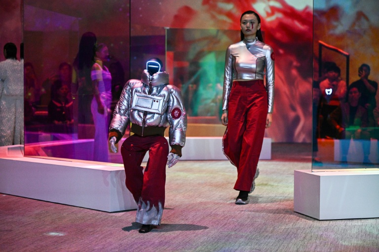 'Robots need clothes': humanoids hit catwalk in Seoul