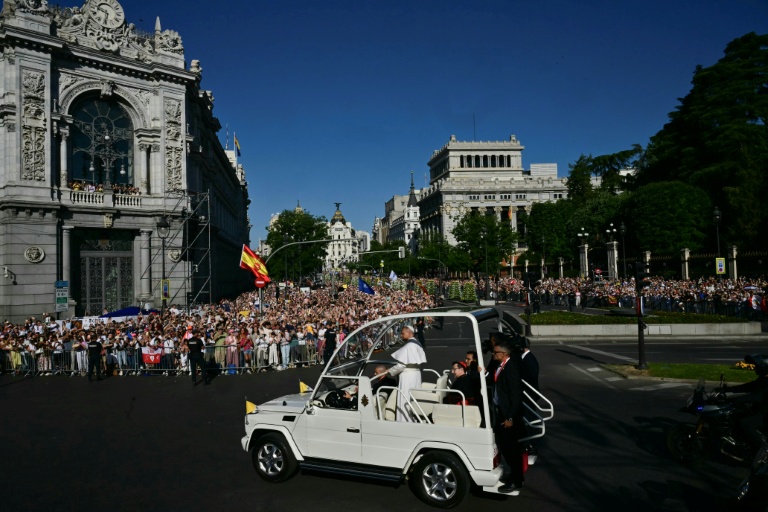 Over one million people attend pope's mass in Madrid